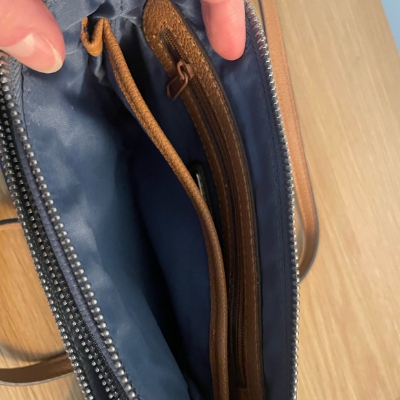 Rossetti cross-body bag - Picture 4 of 8